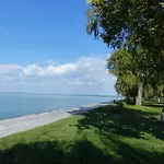 Ferienhaus Toscanaapartmanbalatonhu Family Frend *