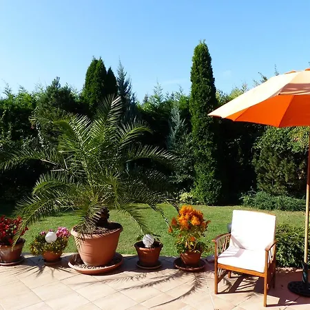 Toscanaapartmanbalatonhu Family Frend بيت للعطل *