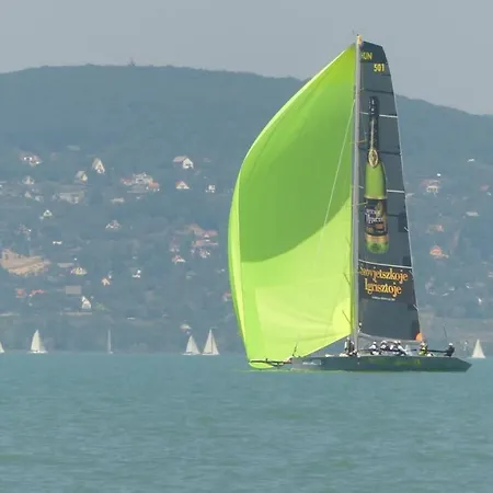 بيت للعطل Toscanaapartmanbalatonhu Family Frend