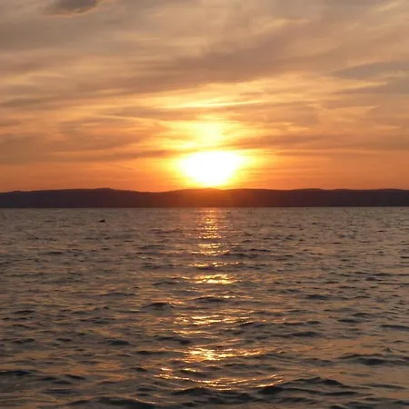 Toscanaapartmanbalatonhu Family Frend بيت للعطل *