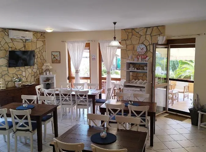 펜션 Toscanaapartmanbalatonhu Family Frend 시오포크