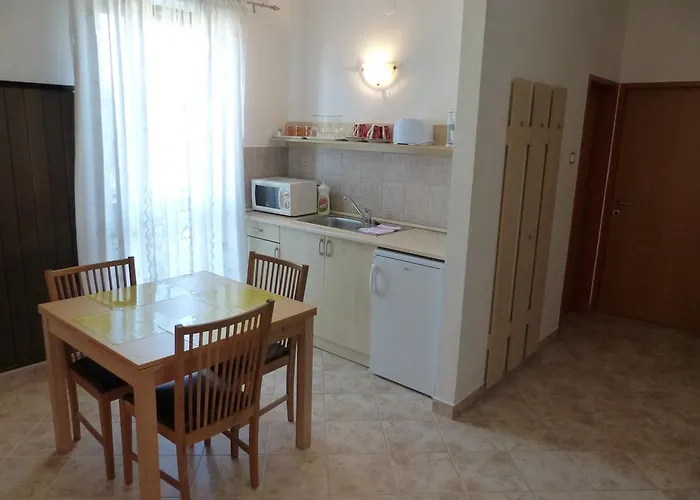 Toscanaapartmanbalatonhu Family Frend 펜션 *