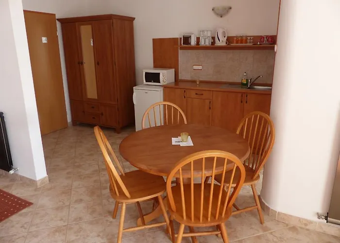 Дом отдыха Toscanaapartmanbalatonhu Family Frend