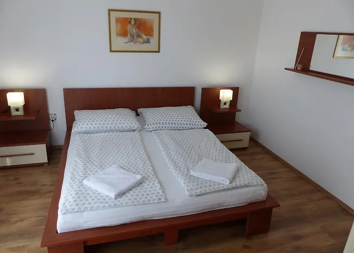 Toscanaapartmanbalatonhu Family Frend Дом отдыха Шиофок