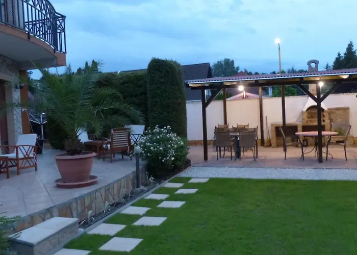 Toscanaapartmanbalatonhu Family Frend